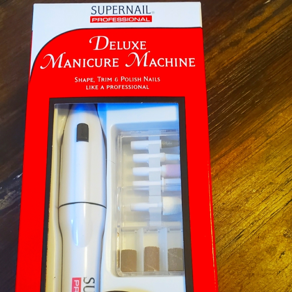 Deluxe manicure machine